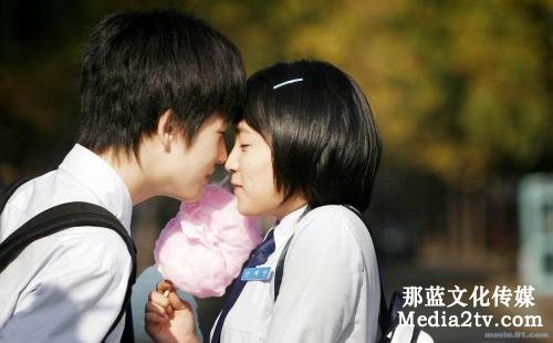 校園愛(ài)情微電影怎么發(fā)展