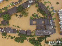 故事 | 在災(zāi)難的現(xiàn)場(chǎng)，這一切被航拍記錄了下來(lái)